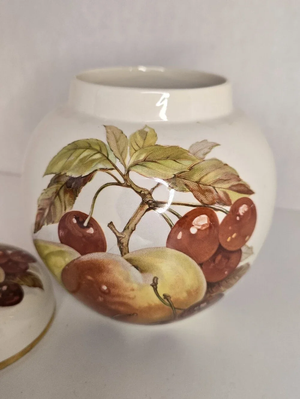 Mason's Patent Ironstone Ginger Jar W/Lid England Fruit Gold Trim Vintage 5